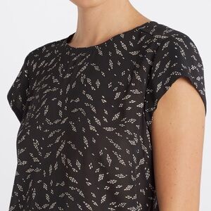 Stitch Fix. Monday Fun. Chic Black Patterned Women's Blouse- EUC